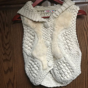 Crochet hoodie vest with faux fur trim, Size small